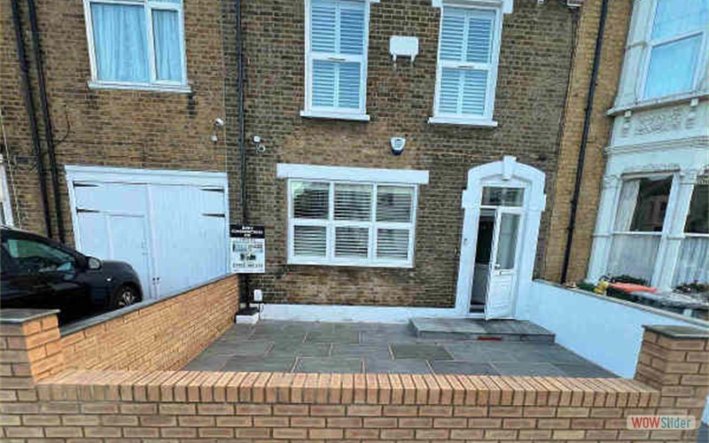 front-garden-paving-and-wall-sm