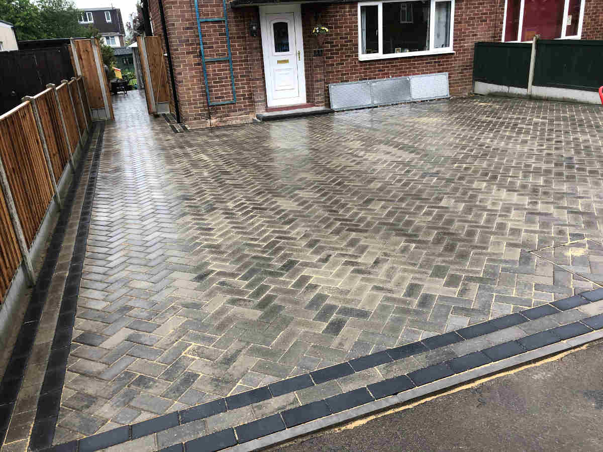 Herringbone-driveway-paving-sm