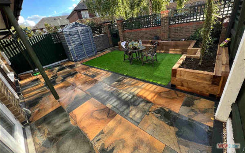 multi-coloured-paving-sm